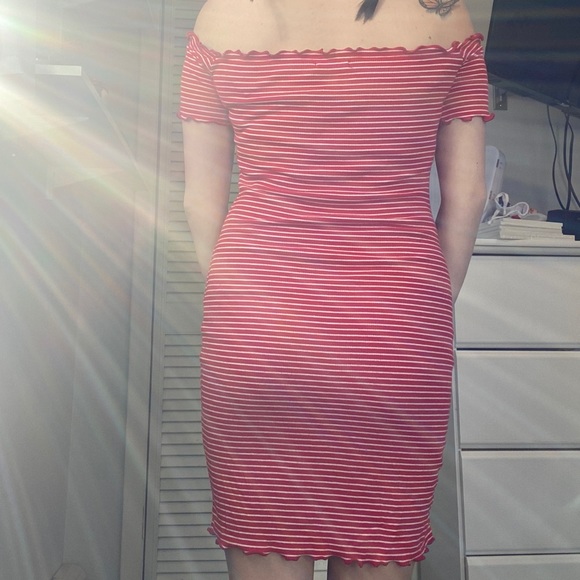 dress - Picture 2 of 2